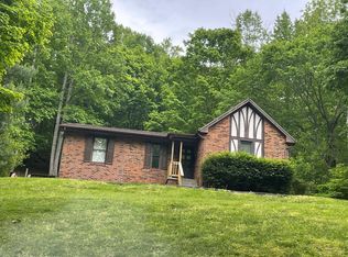 116 Robertson St, Narrows, VA 24124