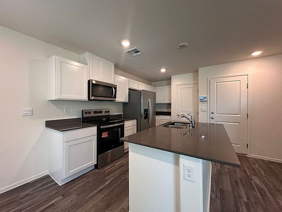 2nd image of 4925 Fern Mesa Ave