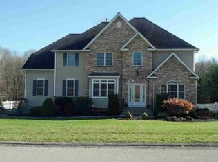 30 Regency Dr, Poughkeepsie, NY 12603
