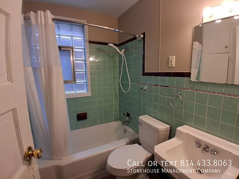 622 E 6th St — Photo 10