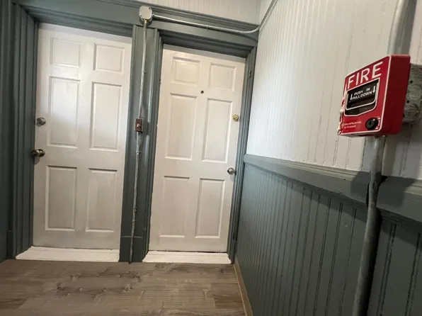 18 Oak Hill Ave #3F, Woonsocket, RI 02895