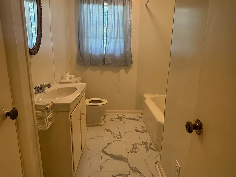 3101 Meridian St N — Photo 7
