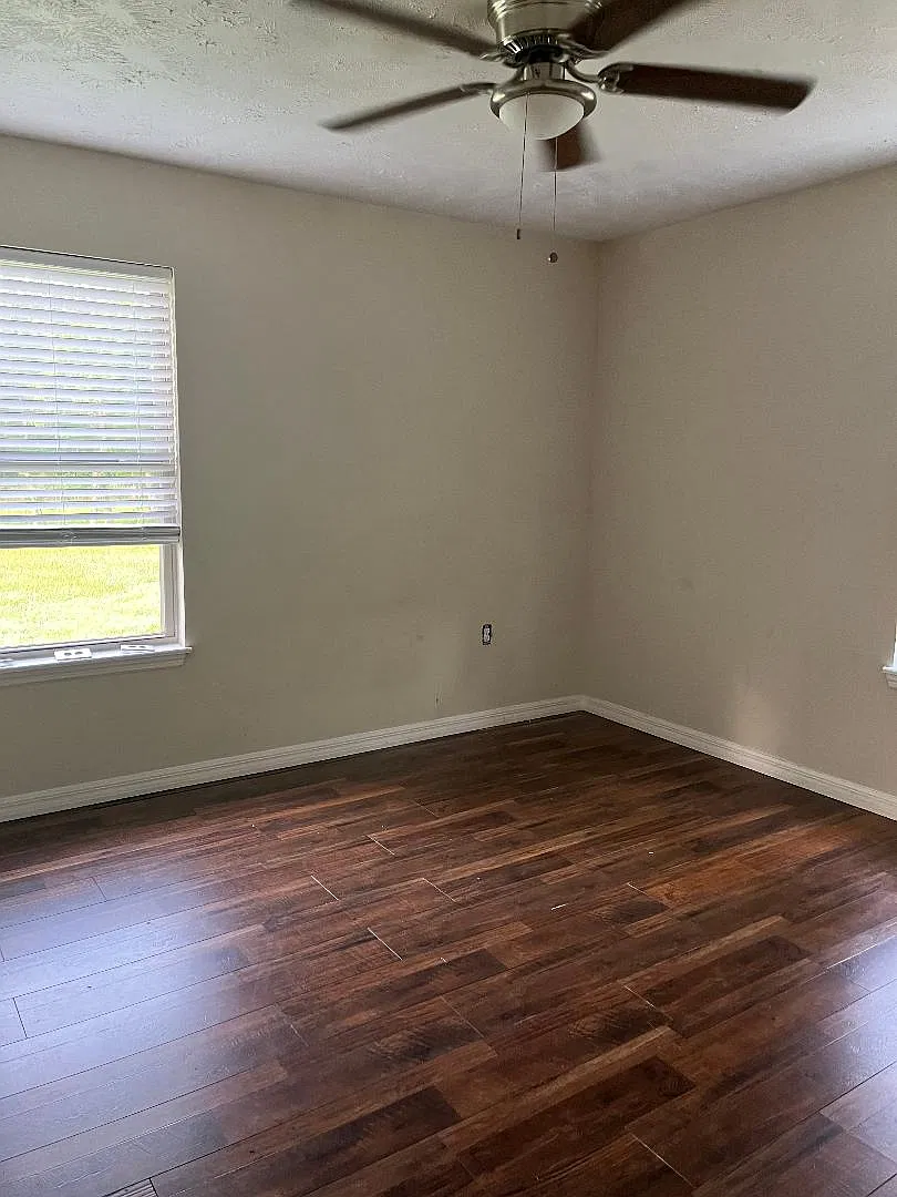 2 bed, 940 sqft, $1,100 — Photo 3