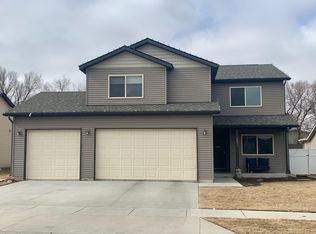 2621 Bradford Ct, Williston, ND 58801