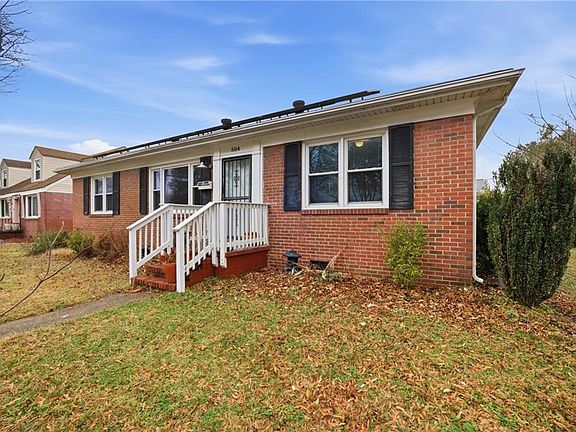 4th image of 504 W Little Creek Rd