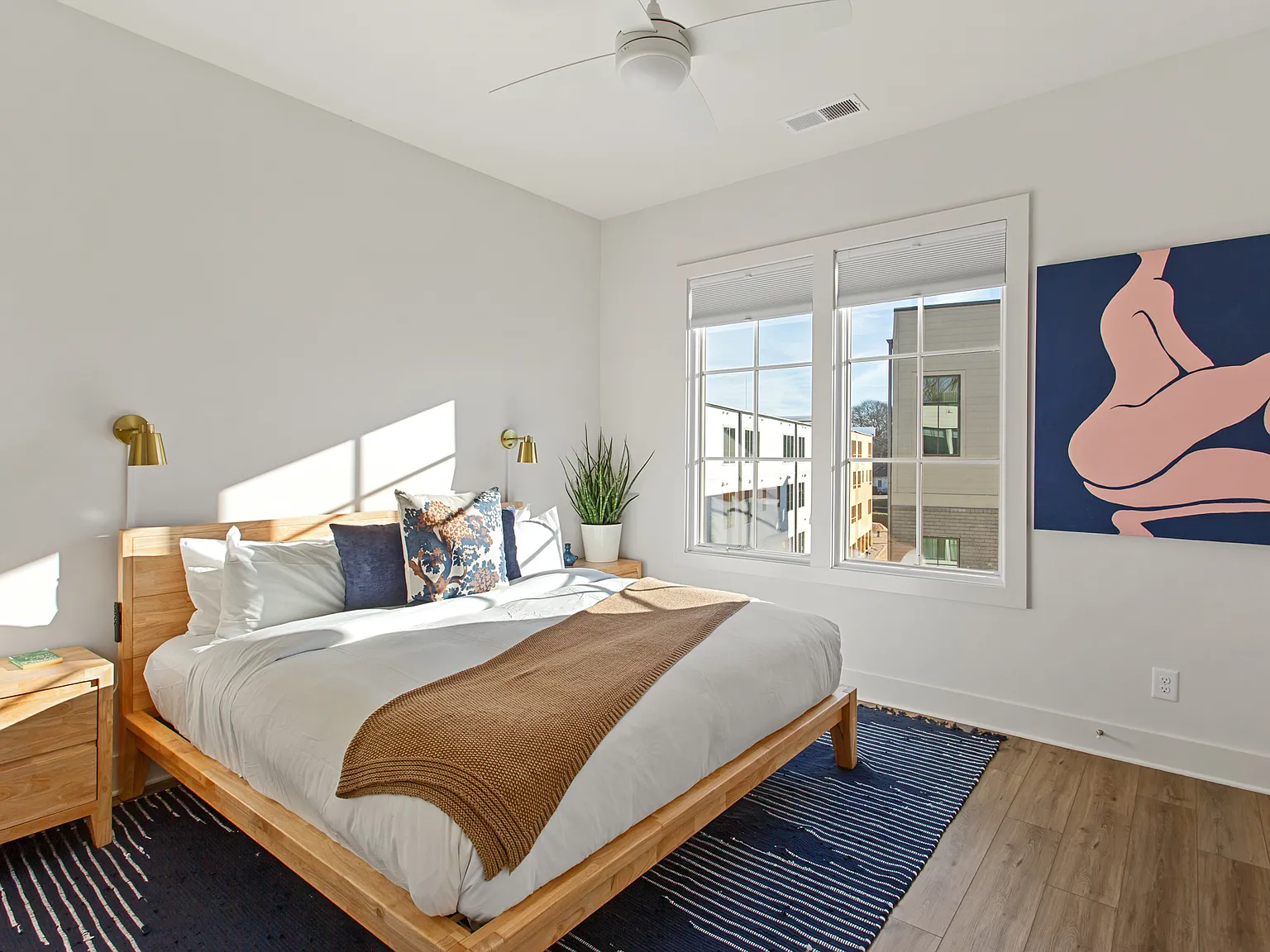 1 bed, 640 sqft, $2,950 — Photo 4