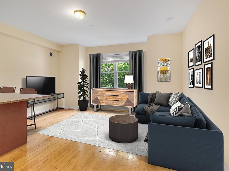 1st image of 2464 Frankford Ave #B