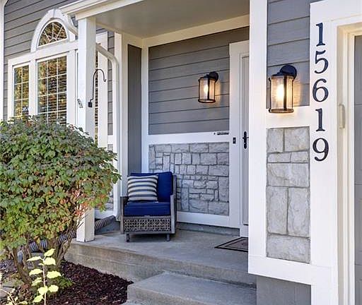 5th image of 15619 Conser St