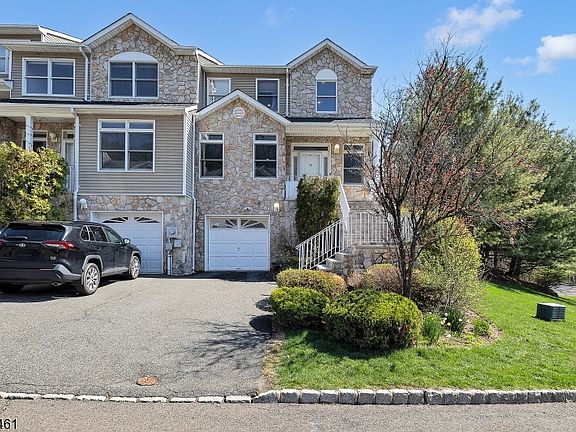 2nd image of 39 Autumn Ridge Rd