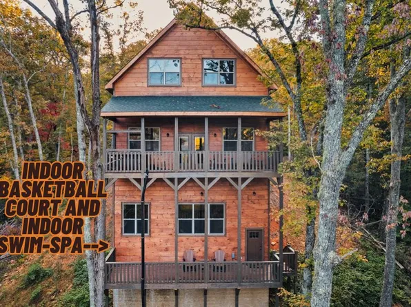 4052 Dollys Dr, Sevierville, TN 37876