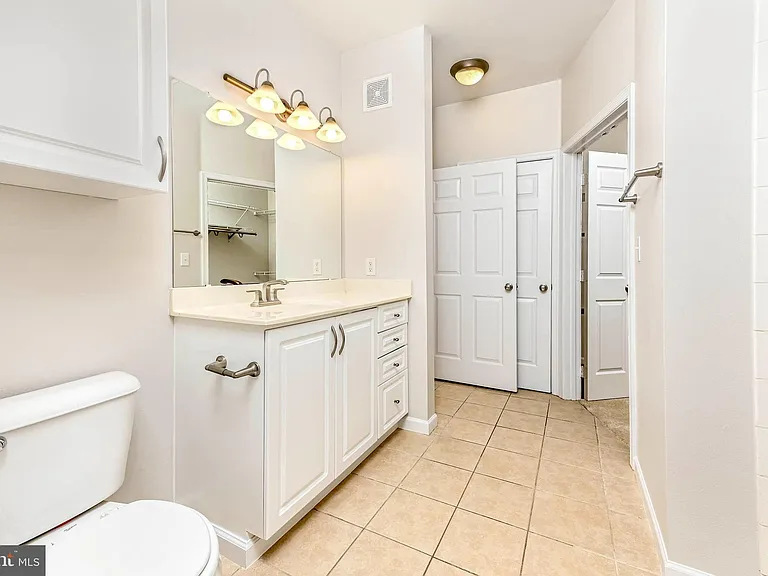 12909 Centre Park Cir #306 — Photo 15