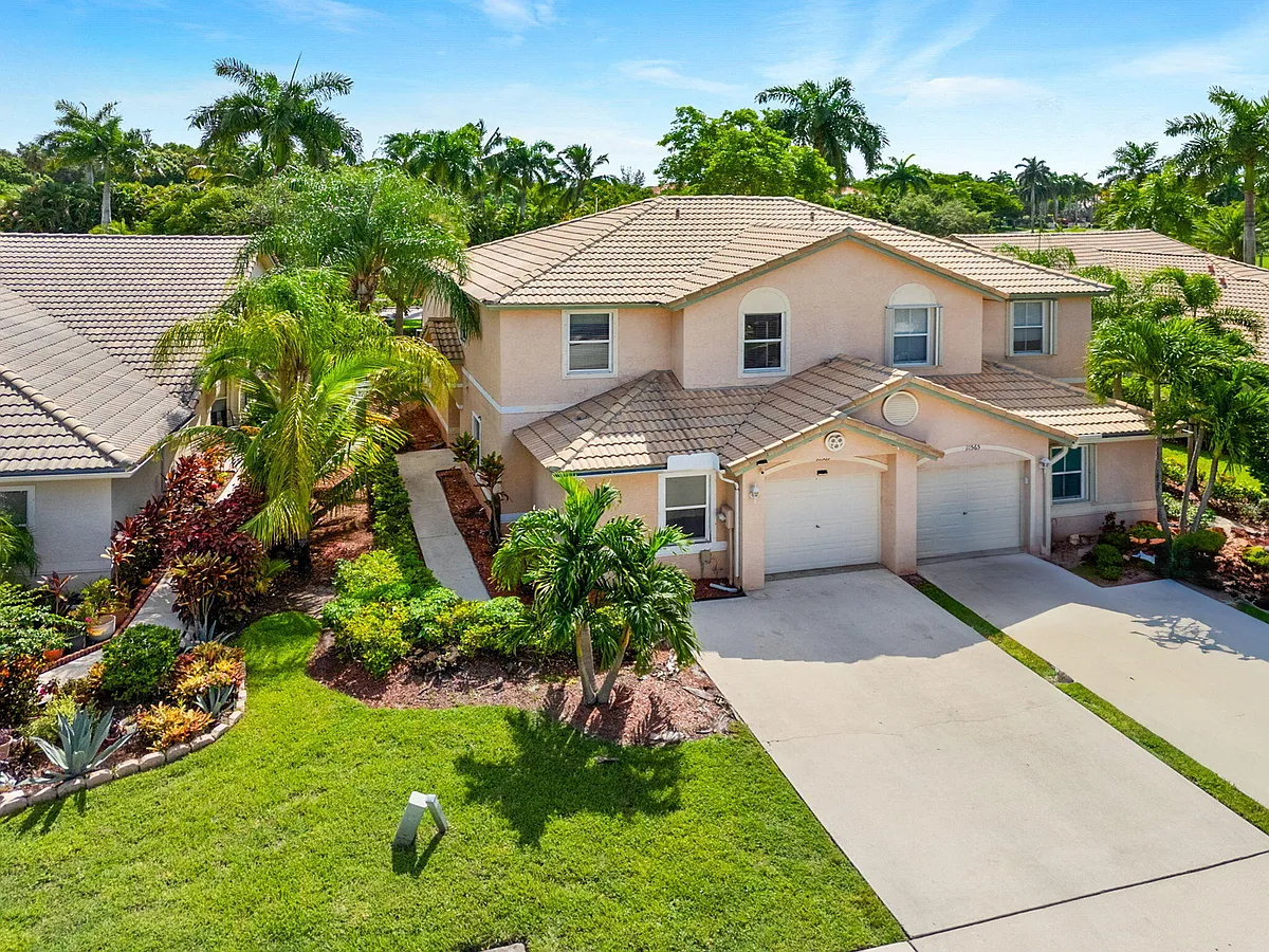 Building Photo - 10569 Pelican Dr