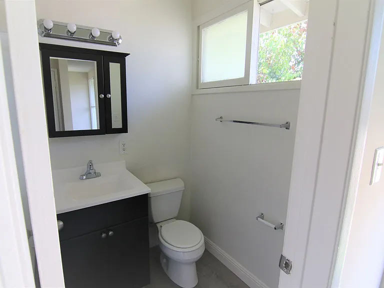 Patio Gardens Apartments — Photo 12
