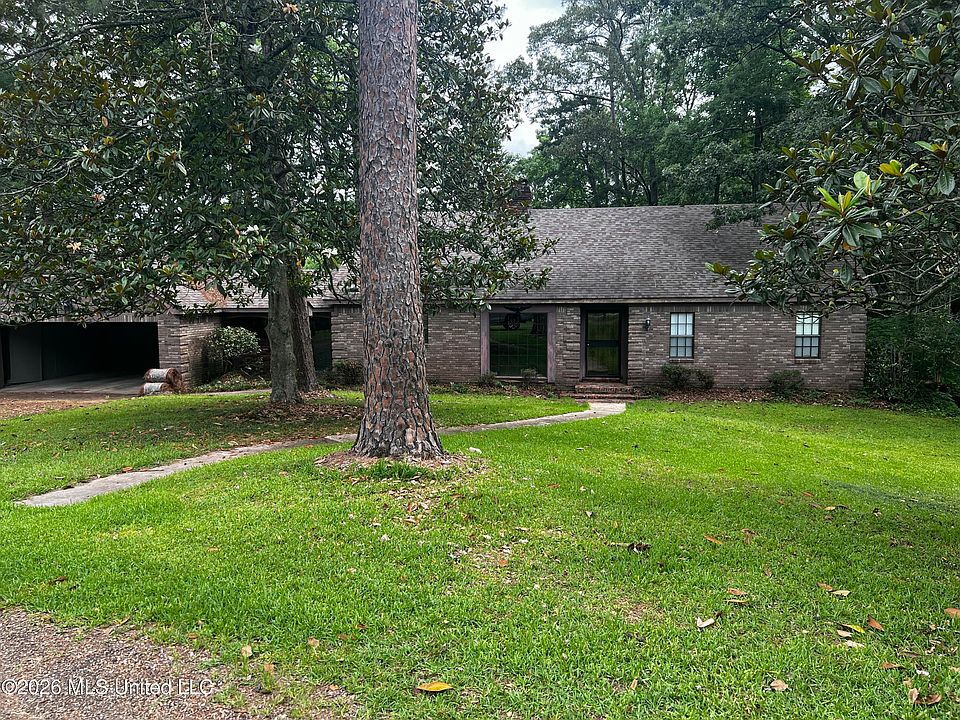 1st image of 100 Camellia Cir