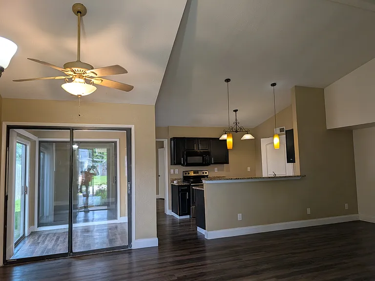 4423 Chapman St #2 — Photo 3