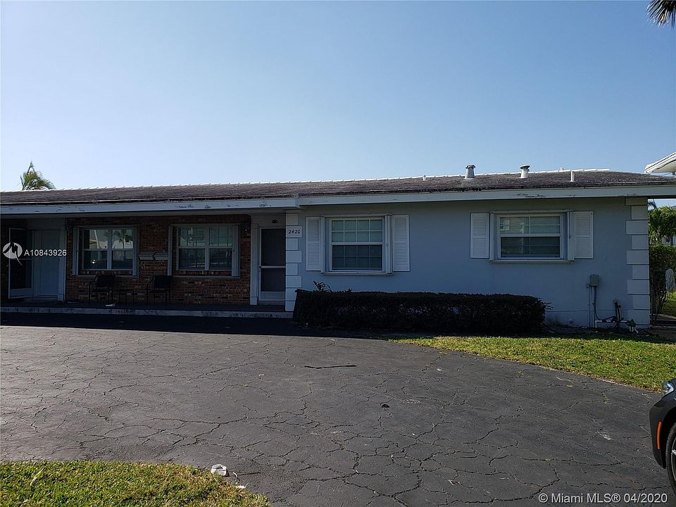 1st image of 2420 NE 36th St #1
