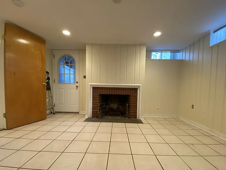 239 Edwards St #LL — Photo 2