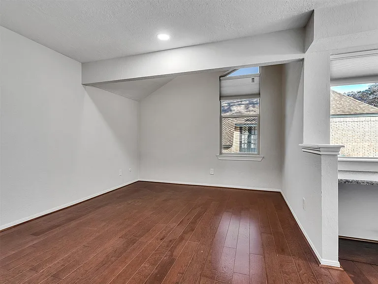 656 N Eldridge Pkwy — Photo 14