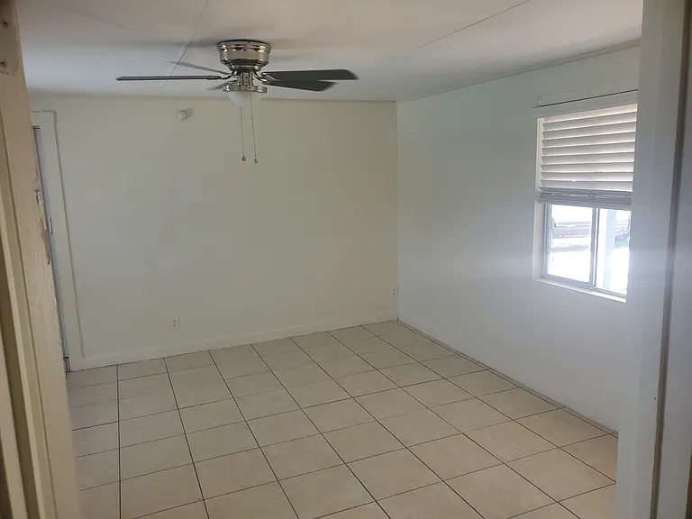 2097 Jessamine Ct — Photo 19
