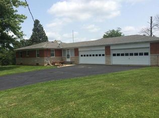 3030 Hillview Ln, Mount Vernon, IN 47620