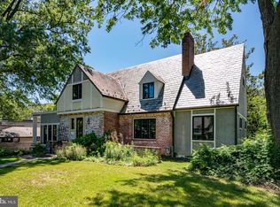 406 Yale Dr, Alexandria, VA 22314