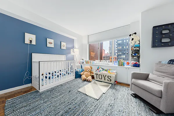 Rented by Keller Williams NYC | media 16