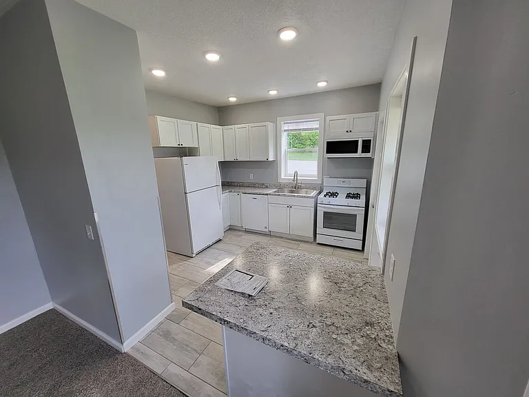 613 Pershing Ave — Photo 38