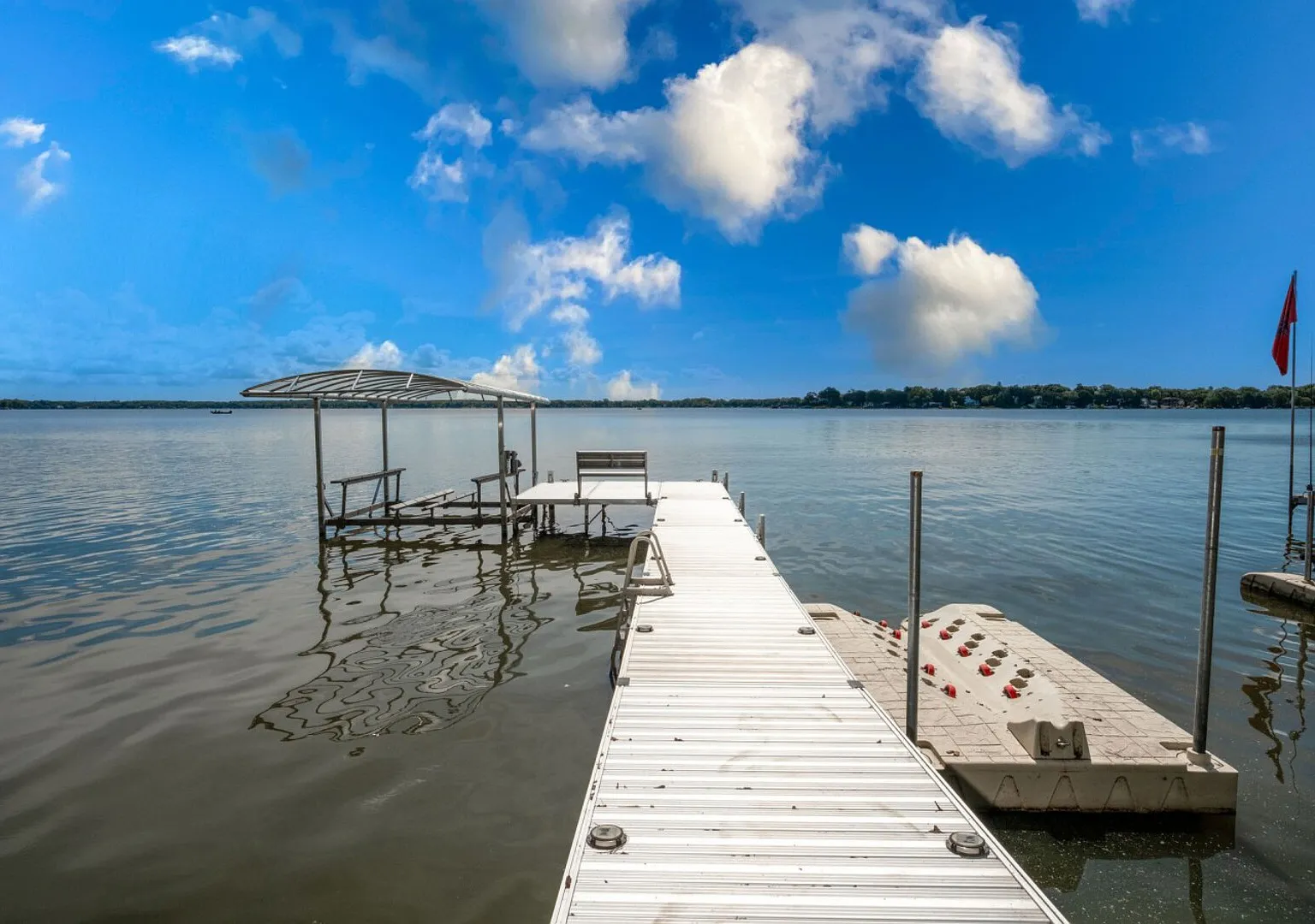 The Prohibition Lakehouse on Mineola Bay - 3/2 Mineola Bay Lake — Photo 2