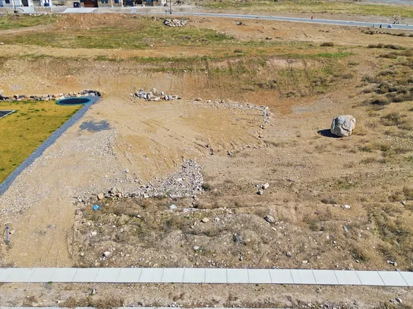 78 S 1000 E, Hyde Park, UT 84318