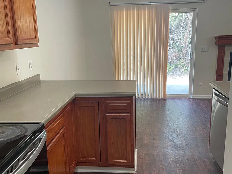 2504 Deerfield Blvd — Photo 7