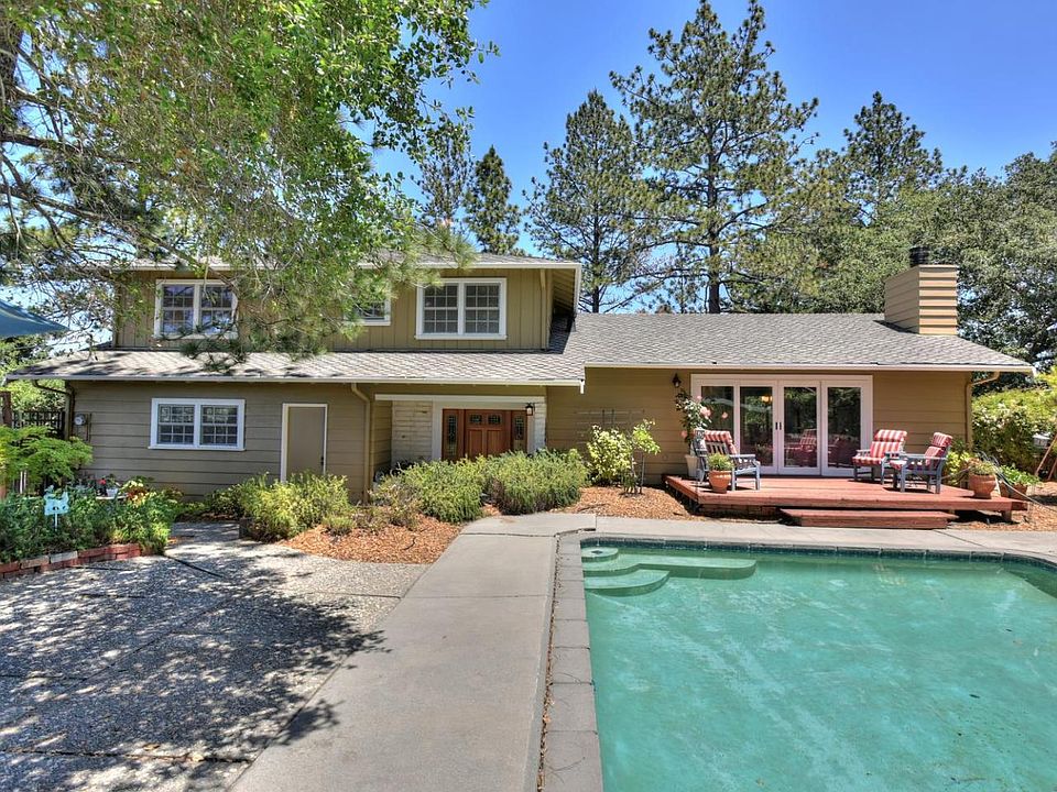1st image of 140 Loma Linda Ct