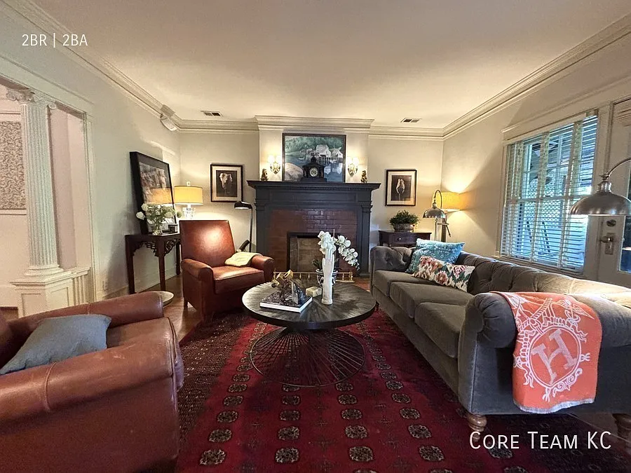 Stunning & Spacious 2 Bedroom at The Illinois! — Photo 3