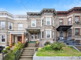 120 Beach St