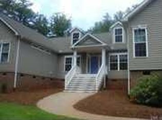 35 Creekstone Ct, Holly Springs, NC 27540