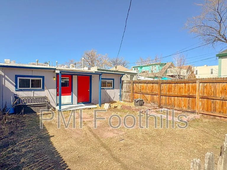 420 N Fox St — Photo 11
