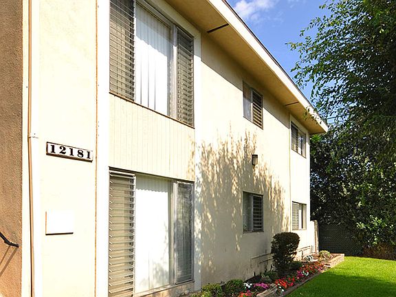 4th image of 12201 Peacock Ct APT 08