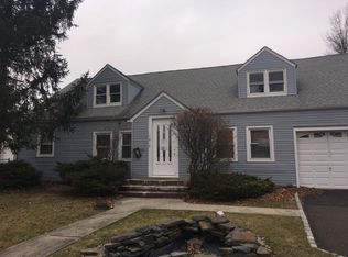 1818 Burnet Ave, Union, NJ 07083