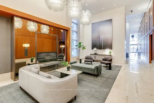 183 Wellington St W #4502 — Photo 32