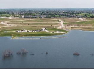 5720 N 169th St, Omaha, NE 68116