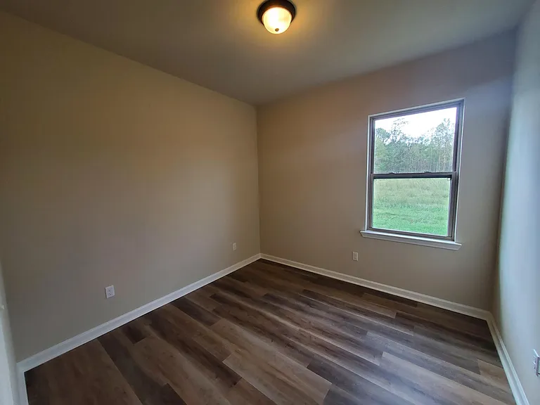 3052 S Roth Ave — Photo 7