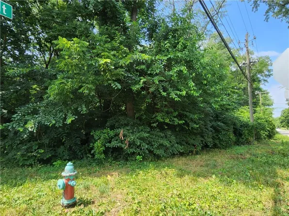 5260 Clarendon Rd, Indianapolis, IN 46208