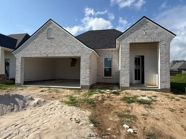 136 Lakes Edge Dr, Broussard, LA 70518