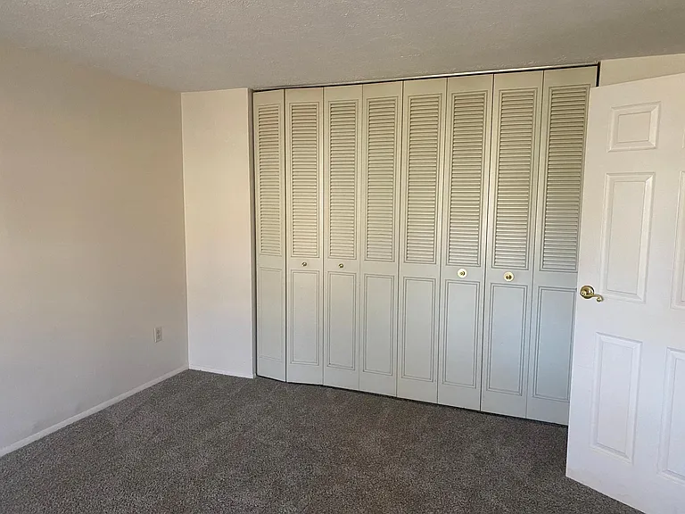 329 Ridge Point Cir #B23 — Photo 3