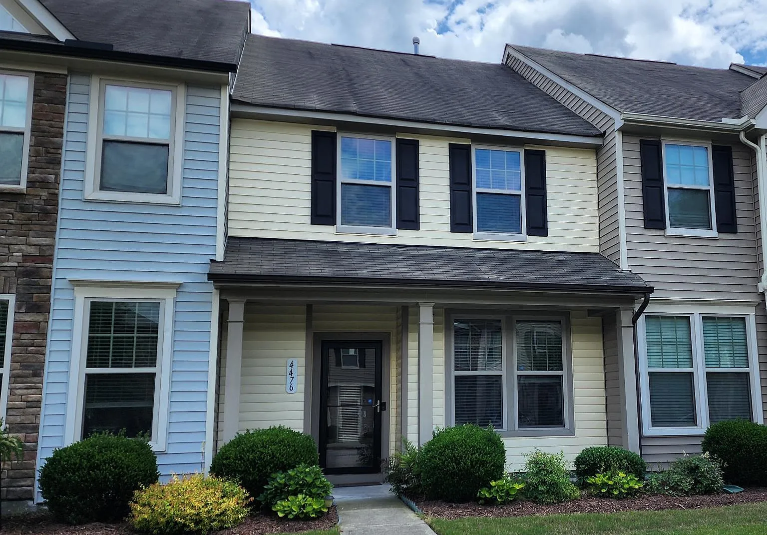 2 bed, 2.5 bath, 1451 sqft, $1,650 — Photo 1