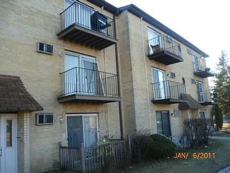 1st image of 2429 Crystal Ln APT 2A