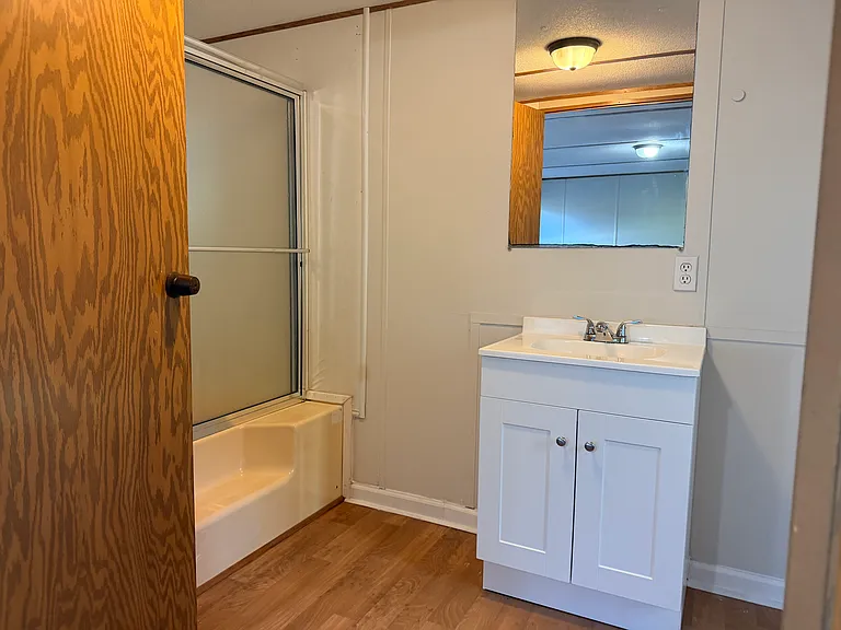 301 Valley Village Ct — Photo 8
