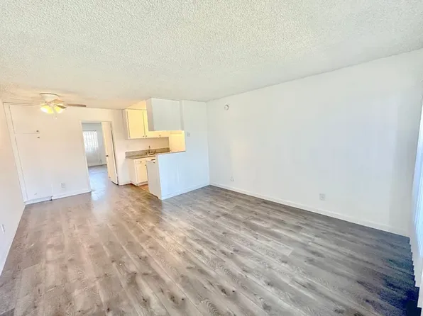 711 Machado Dr APT 4, Venice, CA 90291