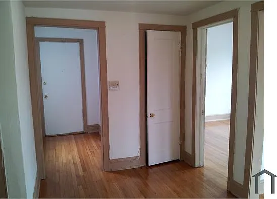903 W 76th St #2 — Photo 5