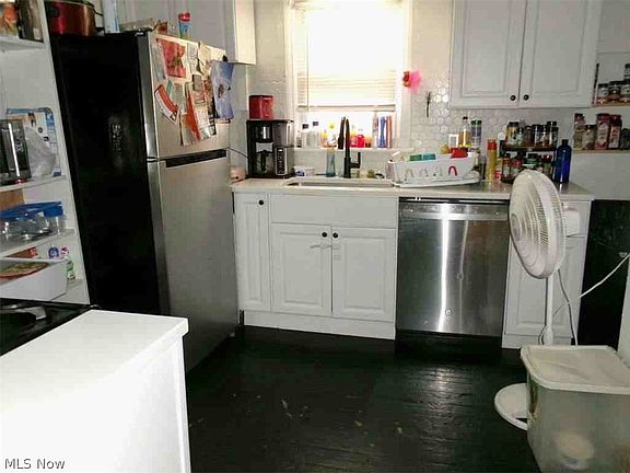 3rd image of 923 Bloomfield Ave