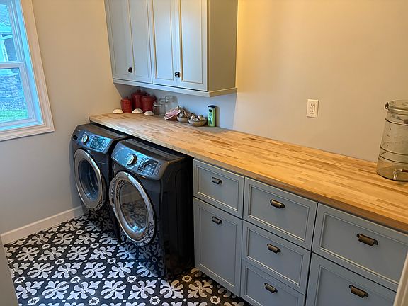 2nd image of N1142 Craftsmen Ct
